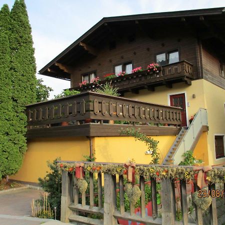 Haus Am Dorfplatz Daire Uttendorf Dış mekan fotoğraf
