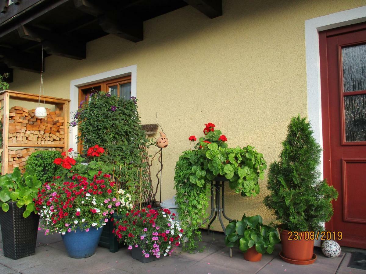 Haus Am Dorfplatz Daire Uttendorf Dış mekan fotoğraf