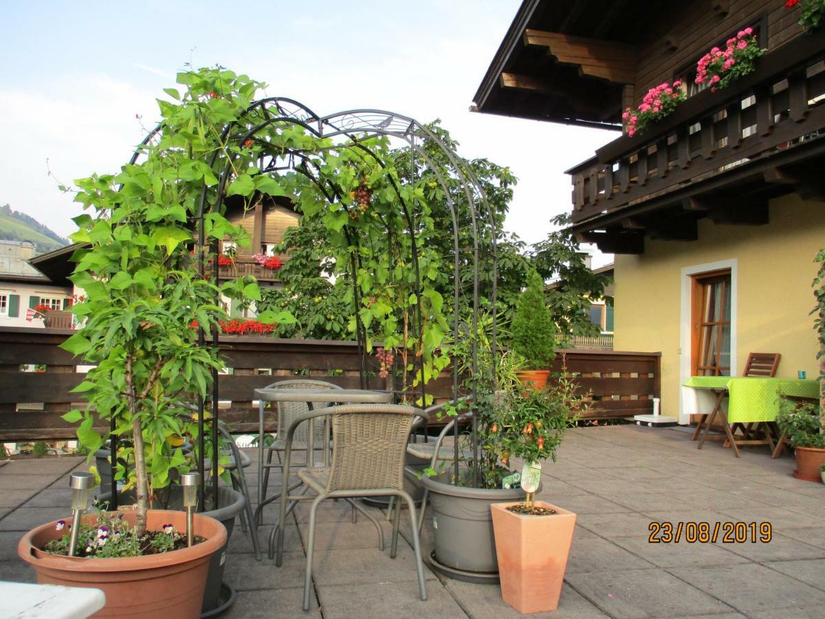 Haus Am Dorfplatz Daire Uttendorf Dış mekan fotoğraf